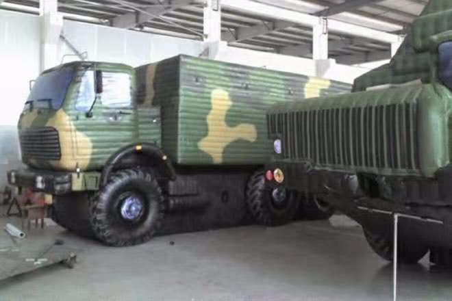 五原大型军事车